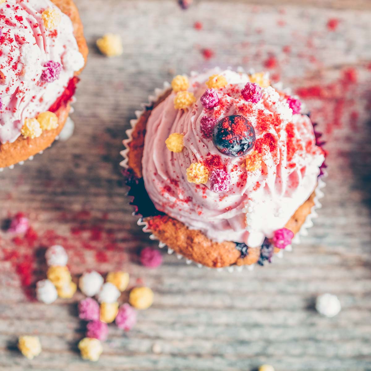 Vegan berry cupcake