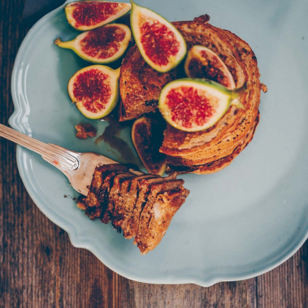 Chia Coconut Pancakes with Figs * Freistyle by Verena Frei