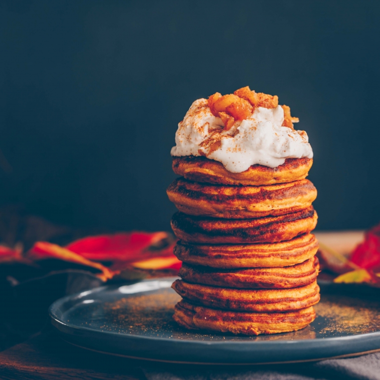 Pumpkin Pancakes with apple-cinnamon-cream