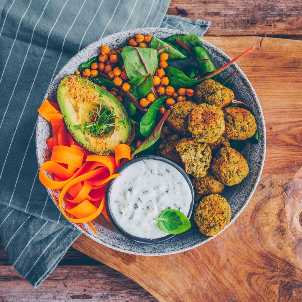 Baked Broccoli Balls with cucumber dip