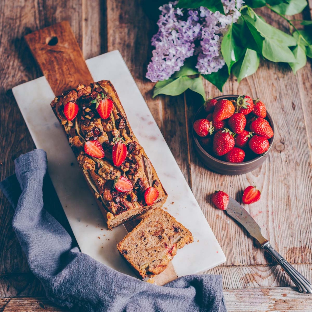 Banana bread with strawberries and rhubarb