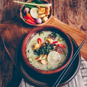 Vegane Tom Kha Gai mit Tofu