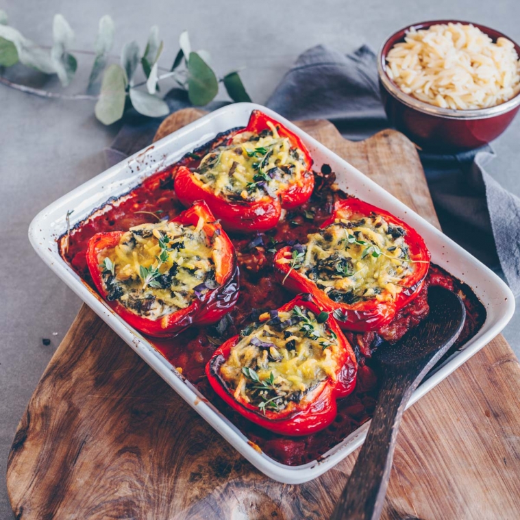 Stuffed peppers with spinach