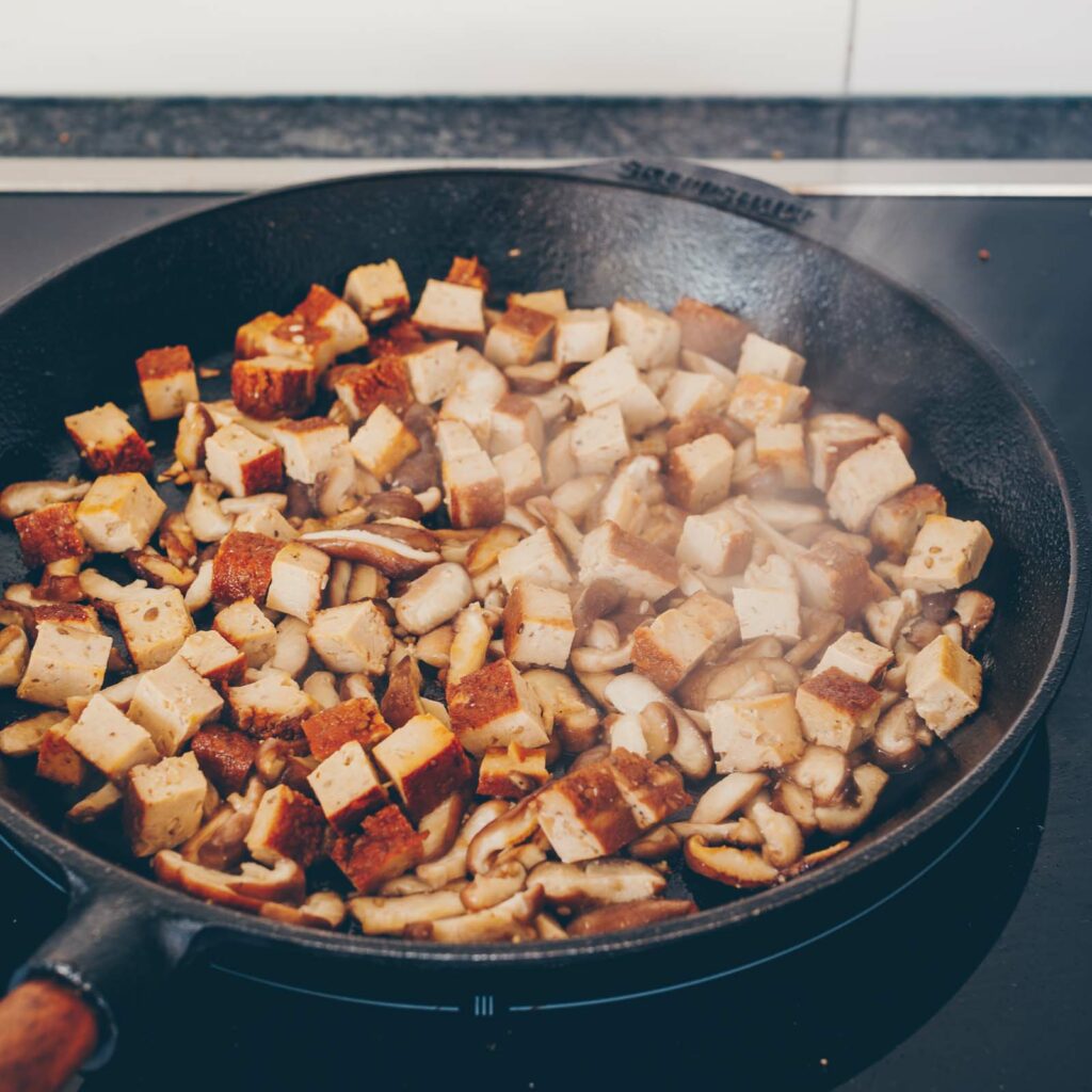  Gebratener Tofu mit Sojasauce